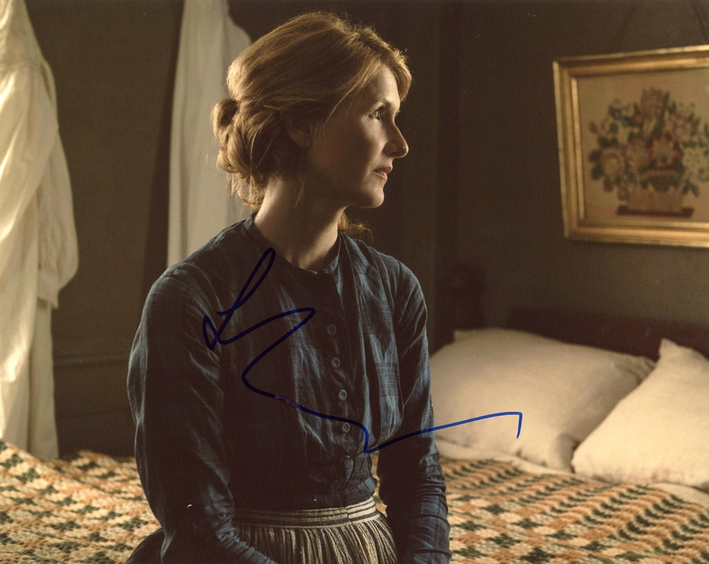 Laura Dern Signed 8x10 Photo