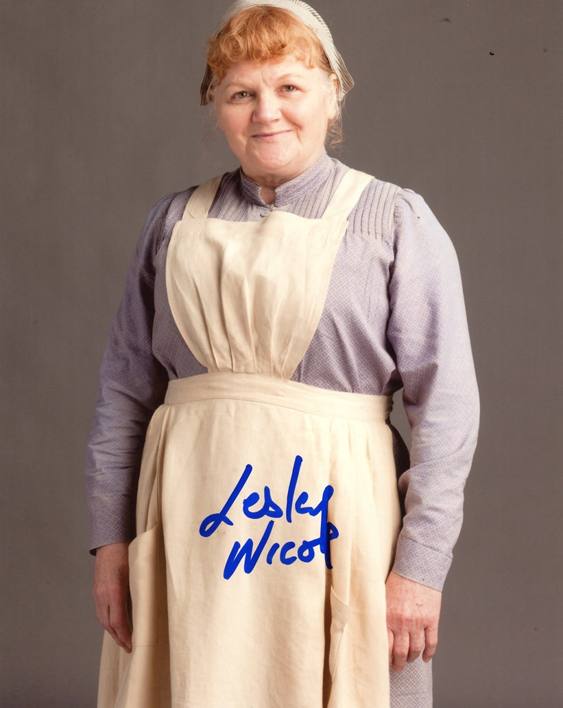 Lesley Nicol Signed 8x10 Photo