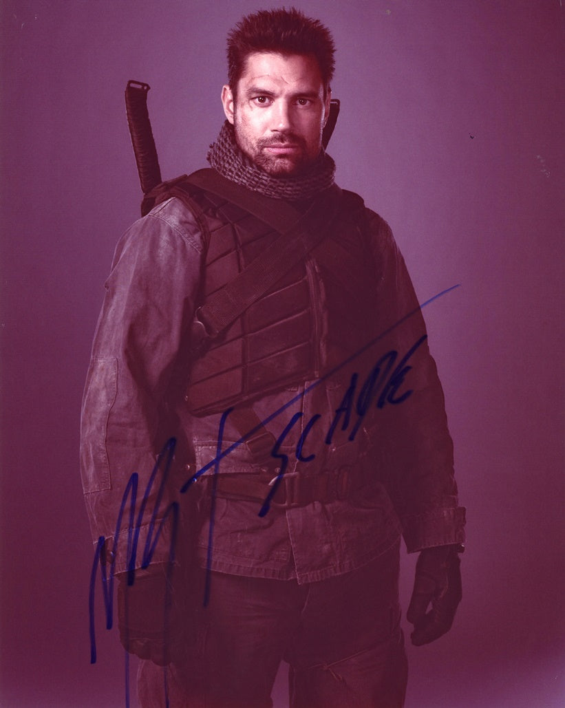 Manu Bennett Signed 8x10 Photo