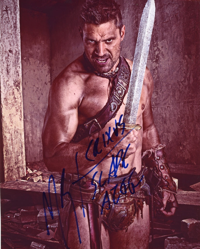 Manu Bennett Signed 8x10 Photo