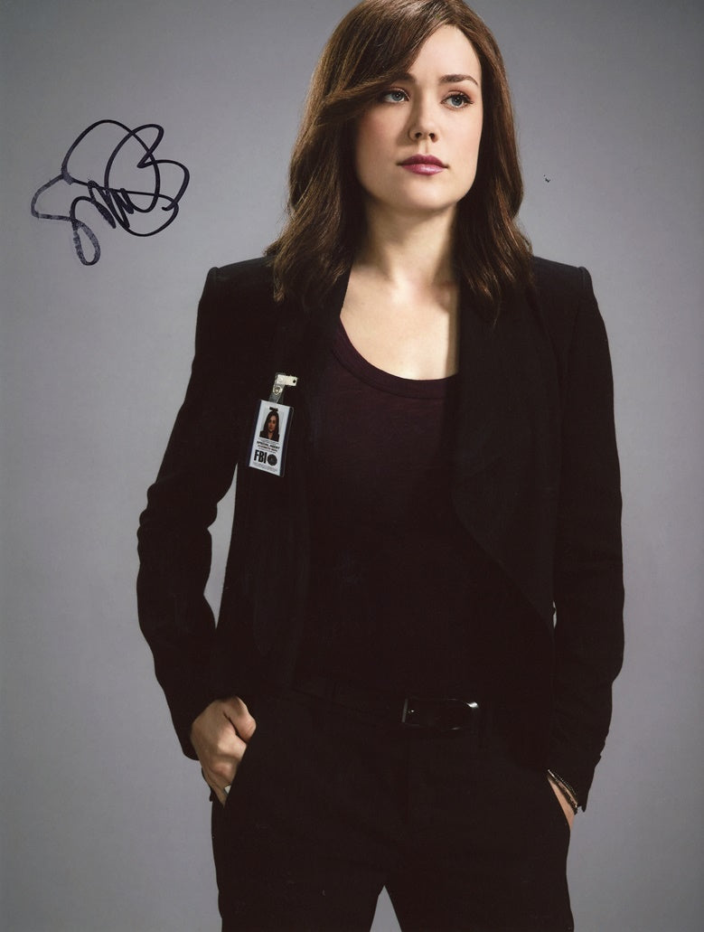 Megan Boone Signed 8x10 Photo