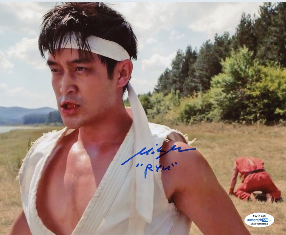 Mike Moh Signed 8x10 Photo - Proof