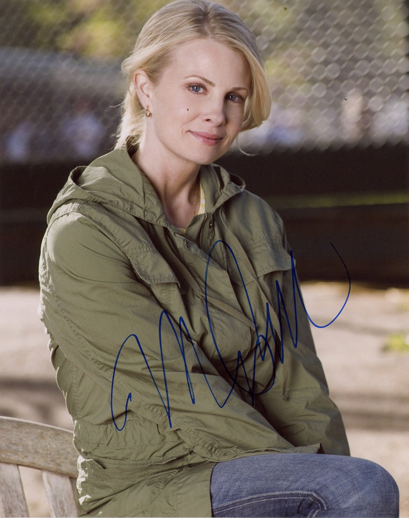 Monica Potter Signed 8x10 Photo