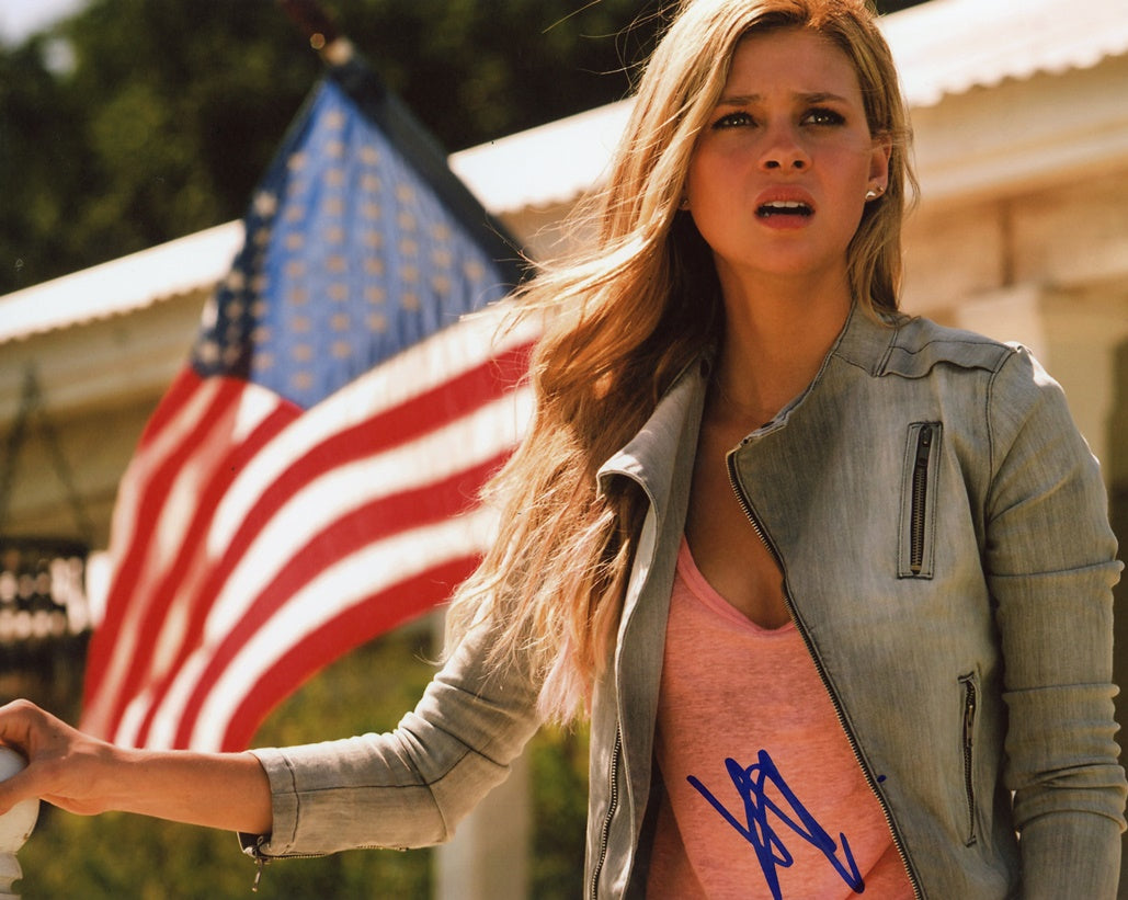 Nicola Peltz Signed 8x10 Photo - Video Proof