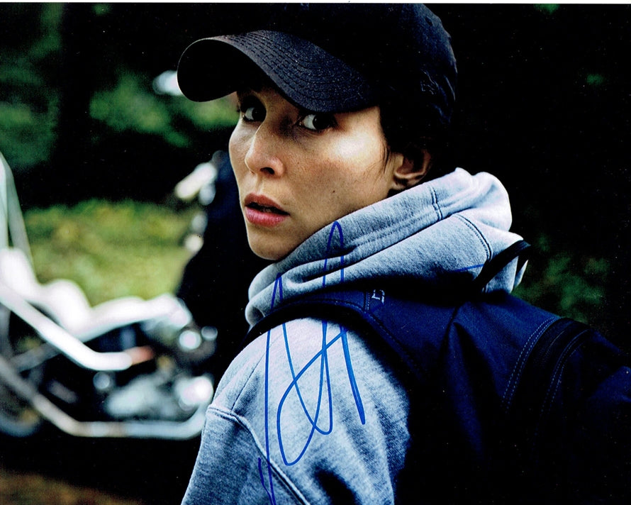 Noomi Rapace Signed 8x10 Photo - Video Proof