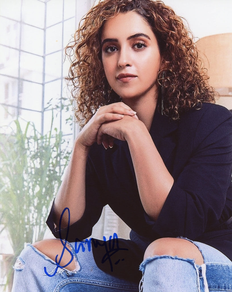 Sanya Malhotra Signed 8x10 Photo - Video Proof