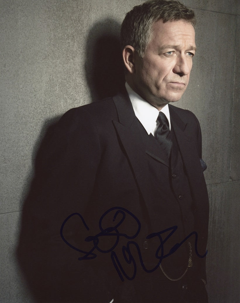 Sean Pertwee Signed 8x10 Photo