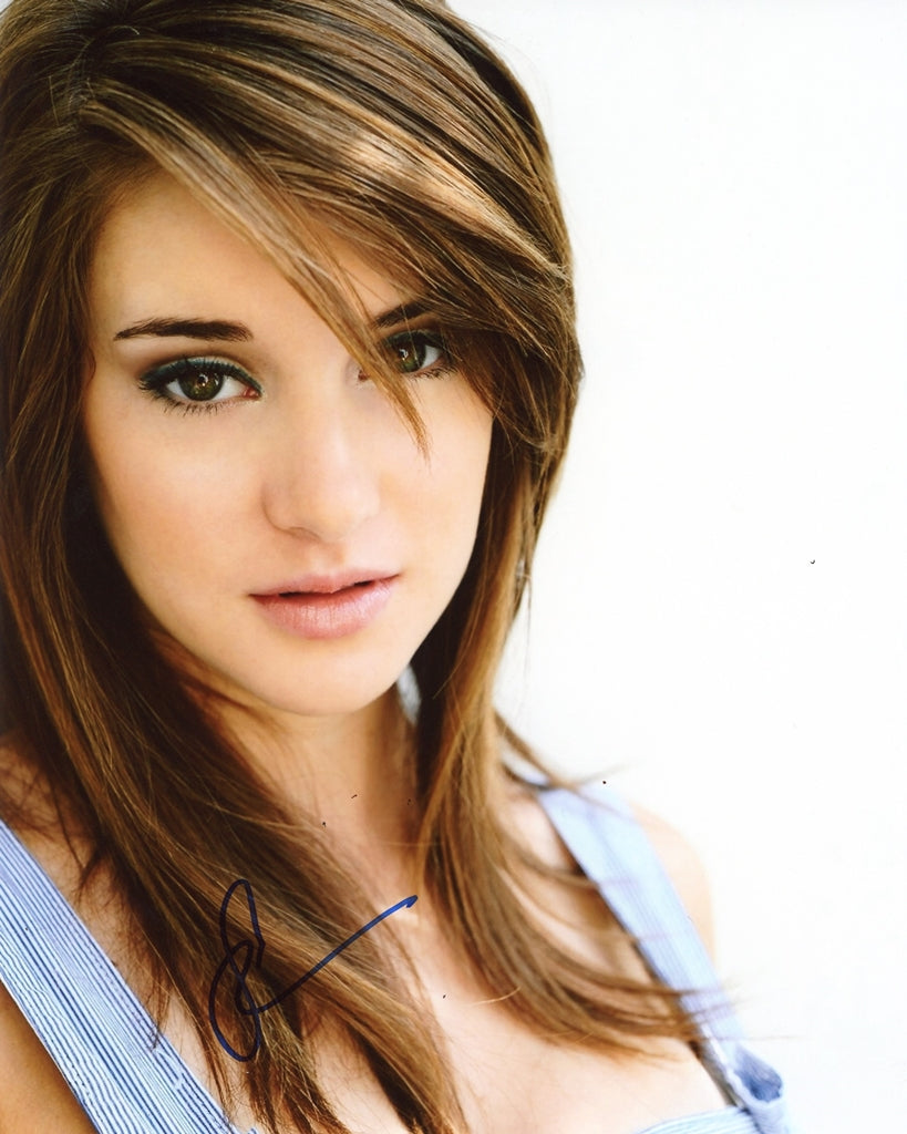 Shailene Woodley Signed 8x10 Photo - Video Proof