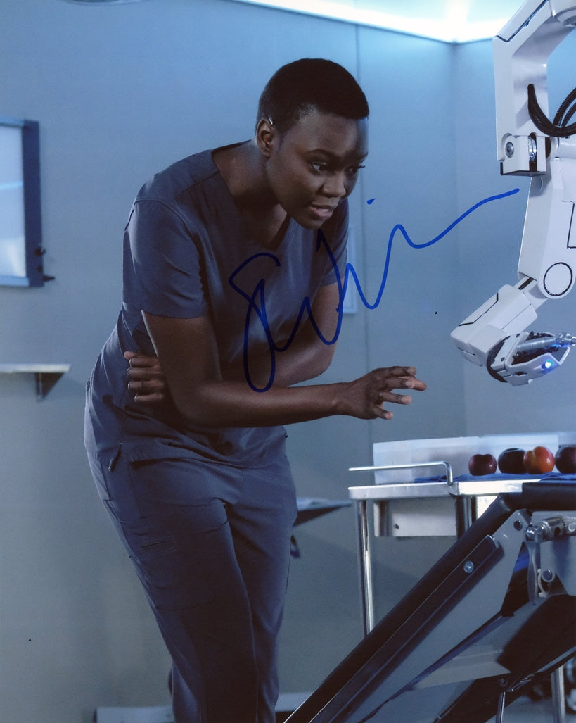 Shaunette Renee Wilson Signed 8x10 Photo - Video Proof