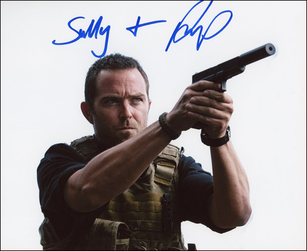 Sullivan Stapleton & Philip Winchester Signed 8x10 Photo