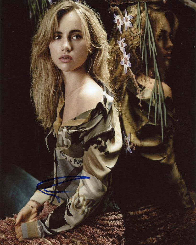 Suki Waterhouse Signed 8x10 Photo