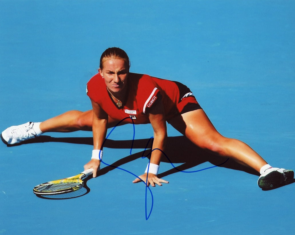 Svetlana Kuznetsova Signed 8x10 Photo