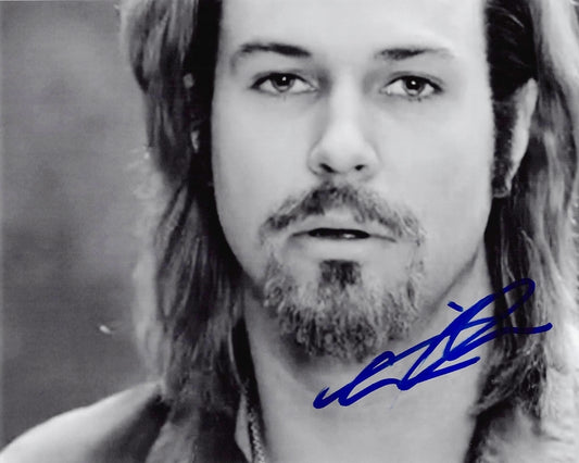 Taran Killam Signed 8x10 Photo