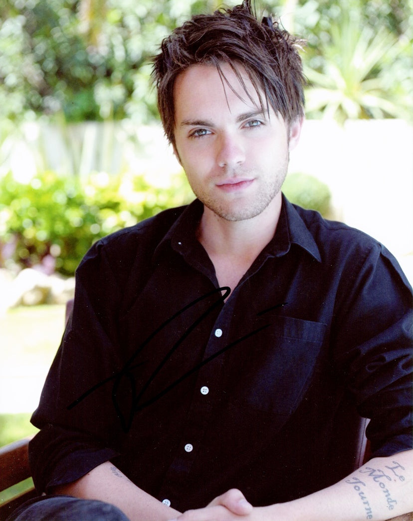 Thomas Dekker Signed 8x10 Photo - Video Proof