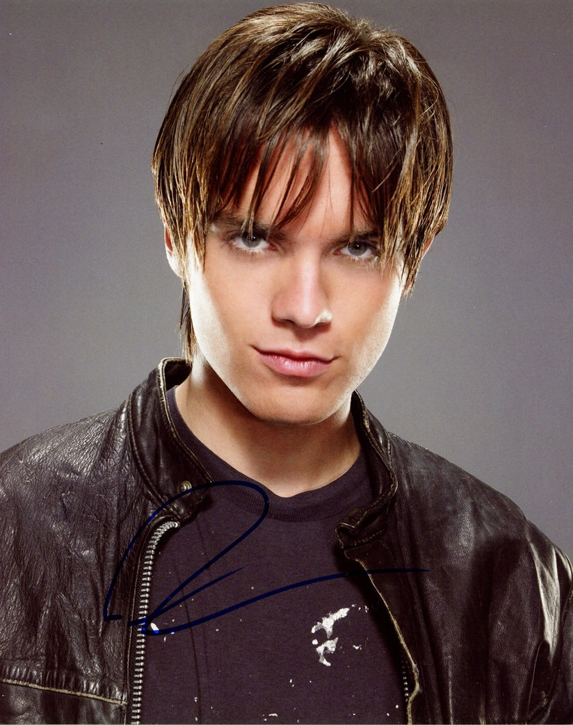 Thomas Dekker Signed 8x10 Photo - Video Proof