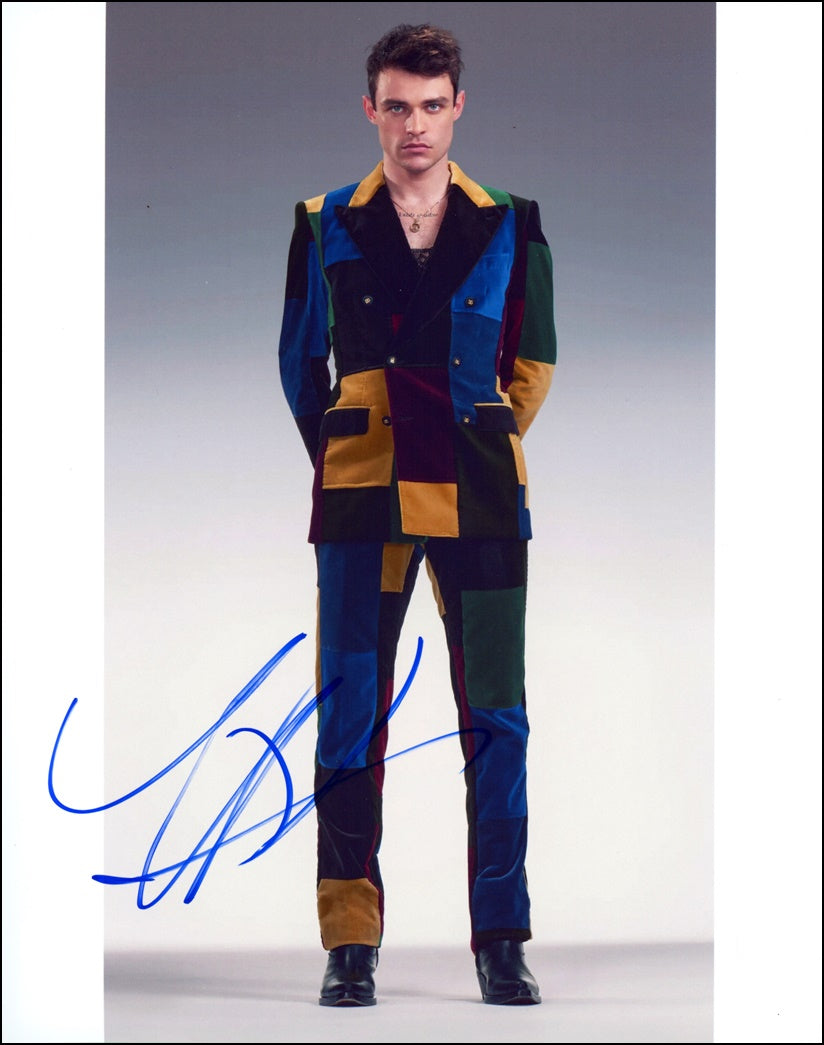 Thomas Doherty Signed 8x10 Photo