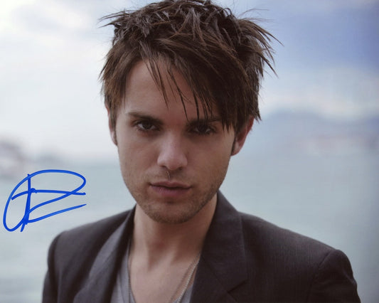 Thomas Dekker Signed 8x10 Photo
