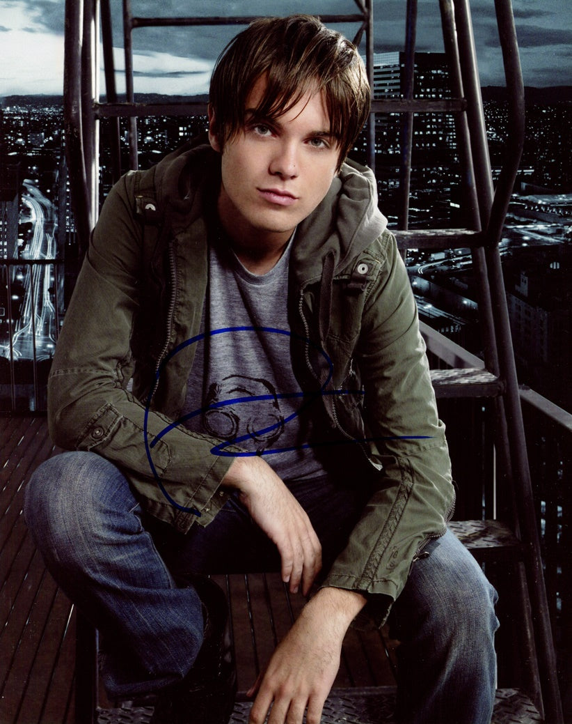 Thomas Dekker Signed 8x10 Photo - Video Proof