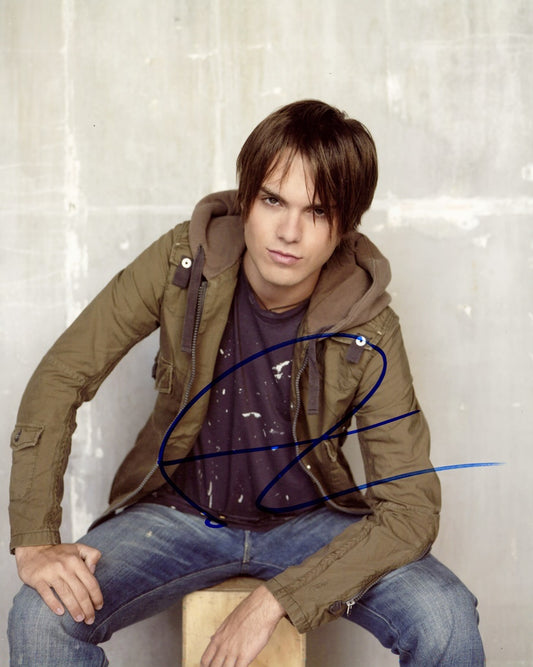 Thomas Dekker Signed 8x10 Photo - Video Proof