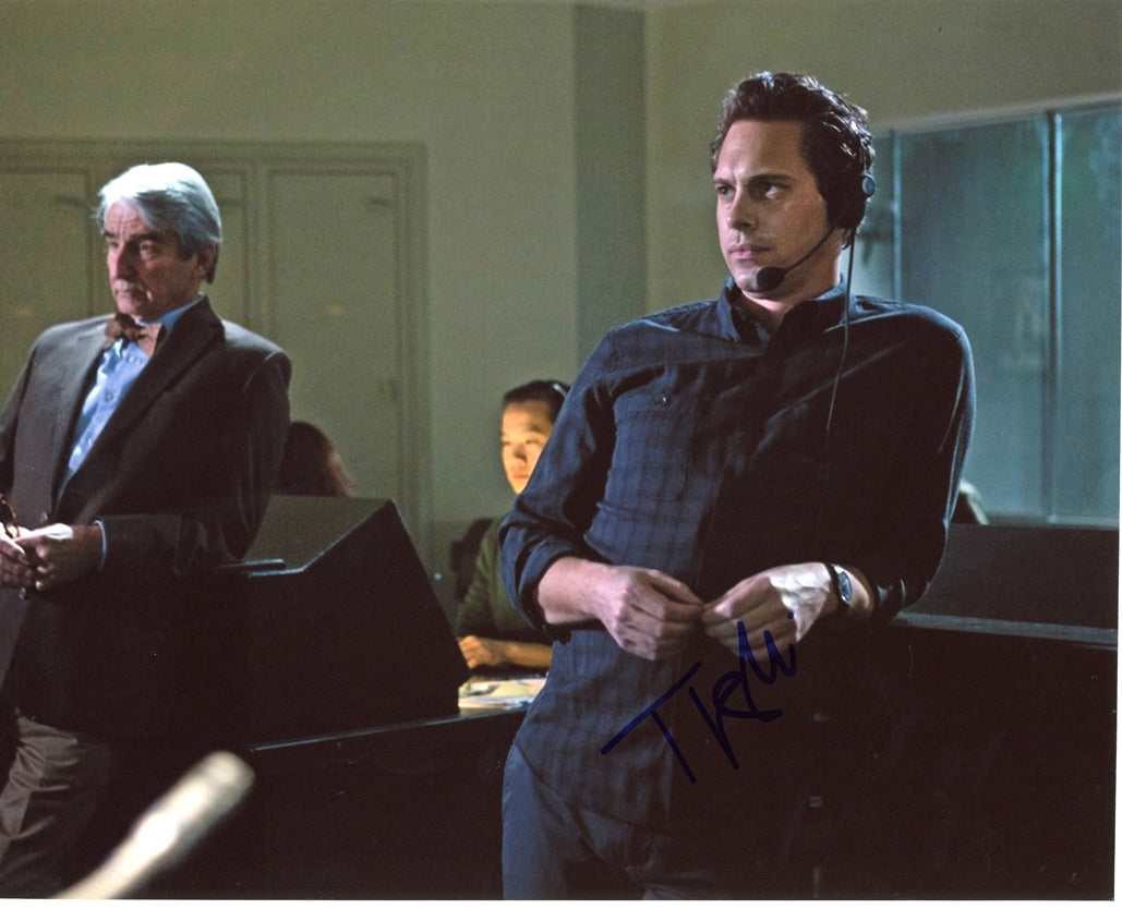 Thomas Sadoski Signed 8x10 Photo