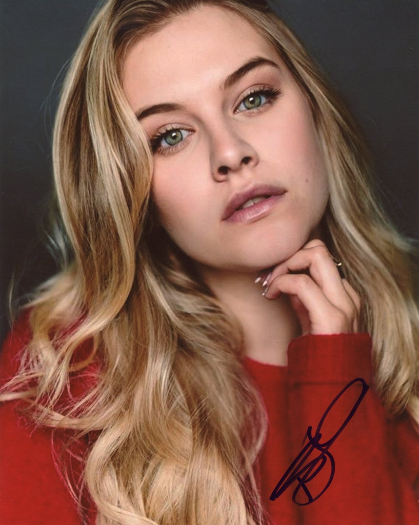 Tiera Skovbye Signed 8x10 Photo