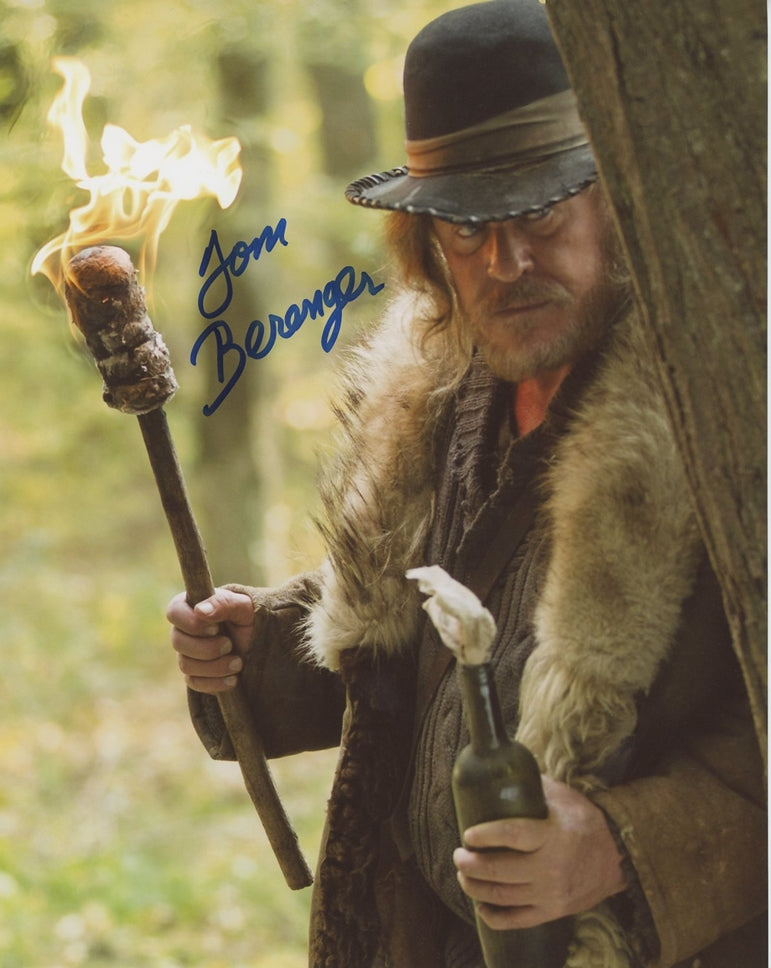 Tom Berenger Signed 8x10 Photo