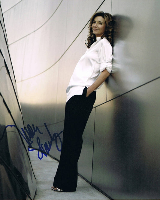 Mary Steenburgen Signed 8x10 Photo - Video Proof