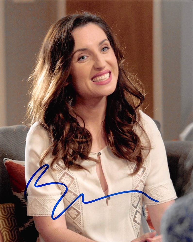 Zoe Lister-Jones Signed 8x10 Photo - Video Proof