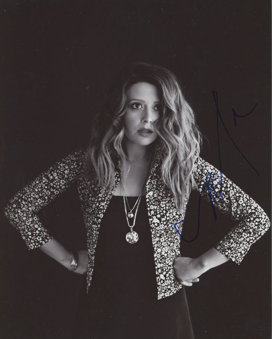 Natasha Lyonne Signed 8x10 Photo