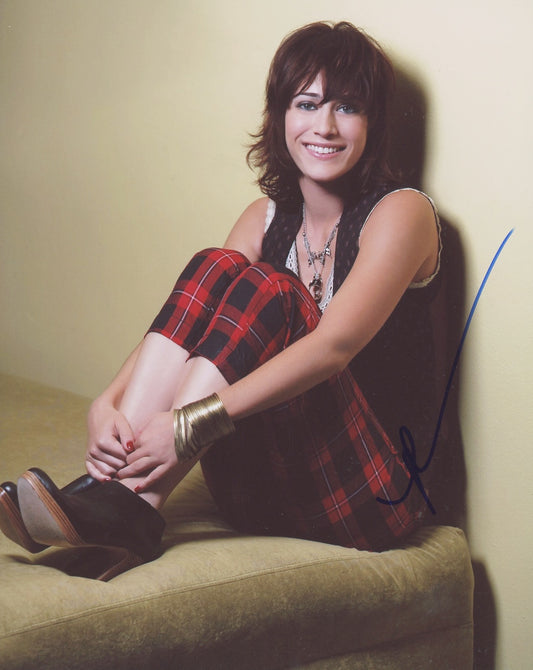 Lizzy Caplan Signed 8x10 Photo