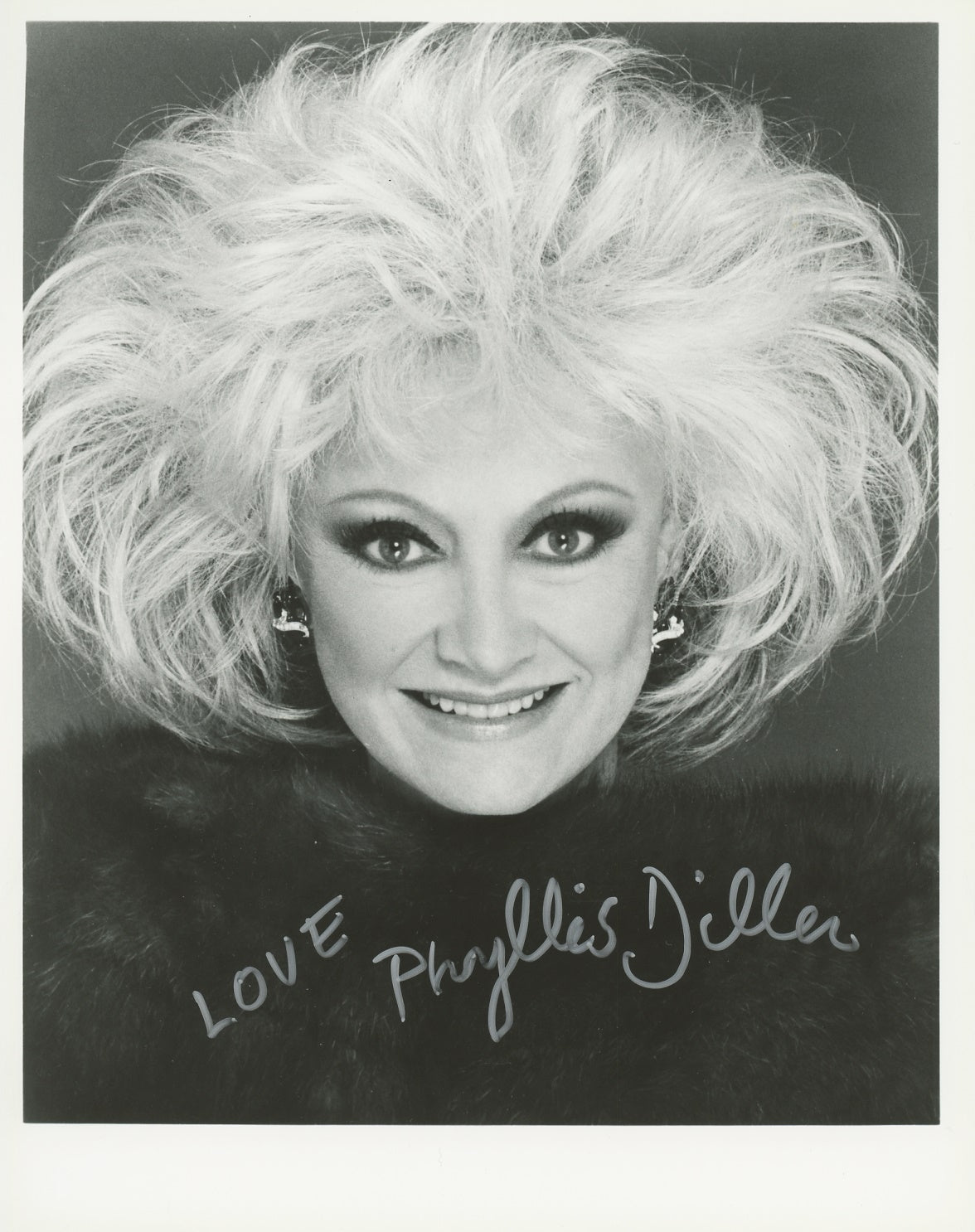 Phyllis Diller Signed 8x10 Photo – TopPix Autographs
