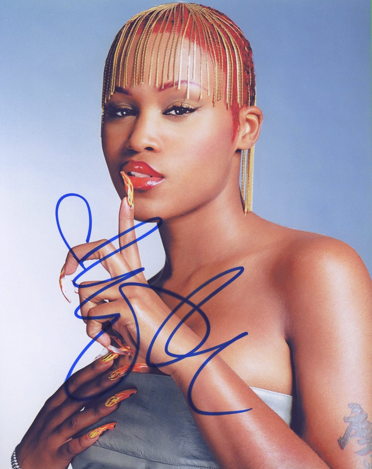 Eve Signed 8x10 Photo