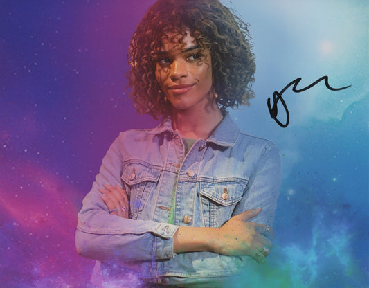 Yasmin Finney Signed 8x10 Photo