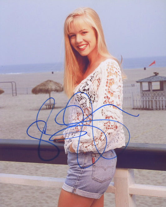 Jennie Garth Signed 8x10 Photo