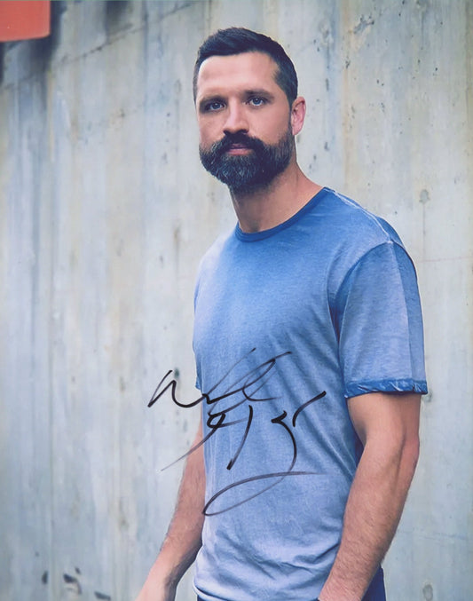 Walker Hayes Signed 8x10 Photo