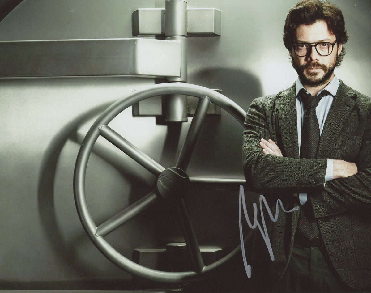 Alvaro Morte Signed 8x10 Photo