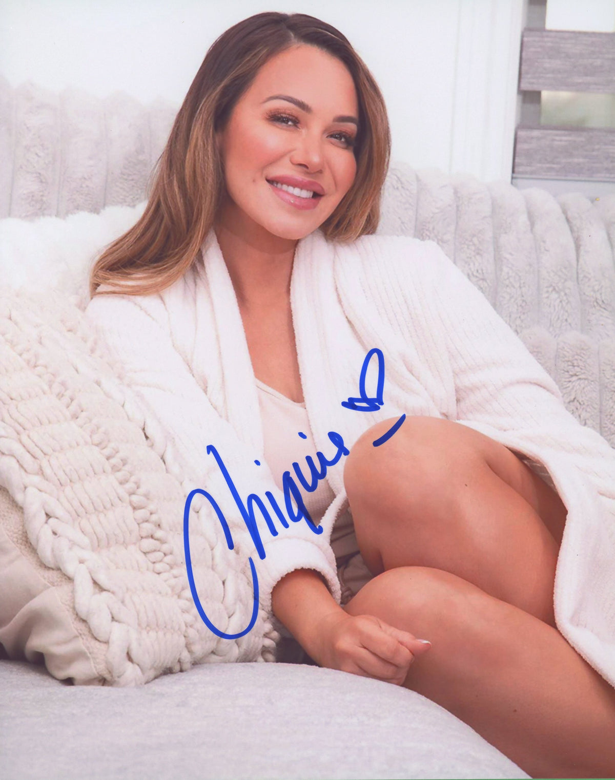 Chiquis Rivera Signed 8x10 Photo