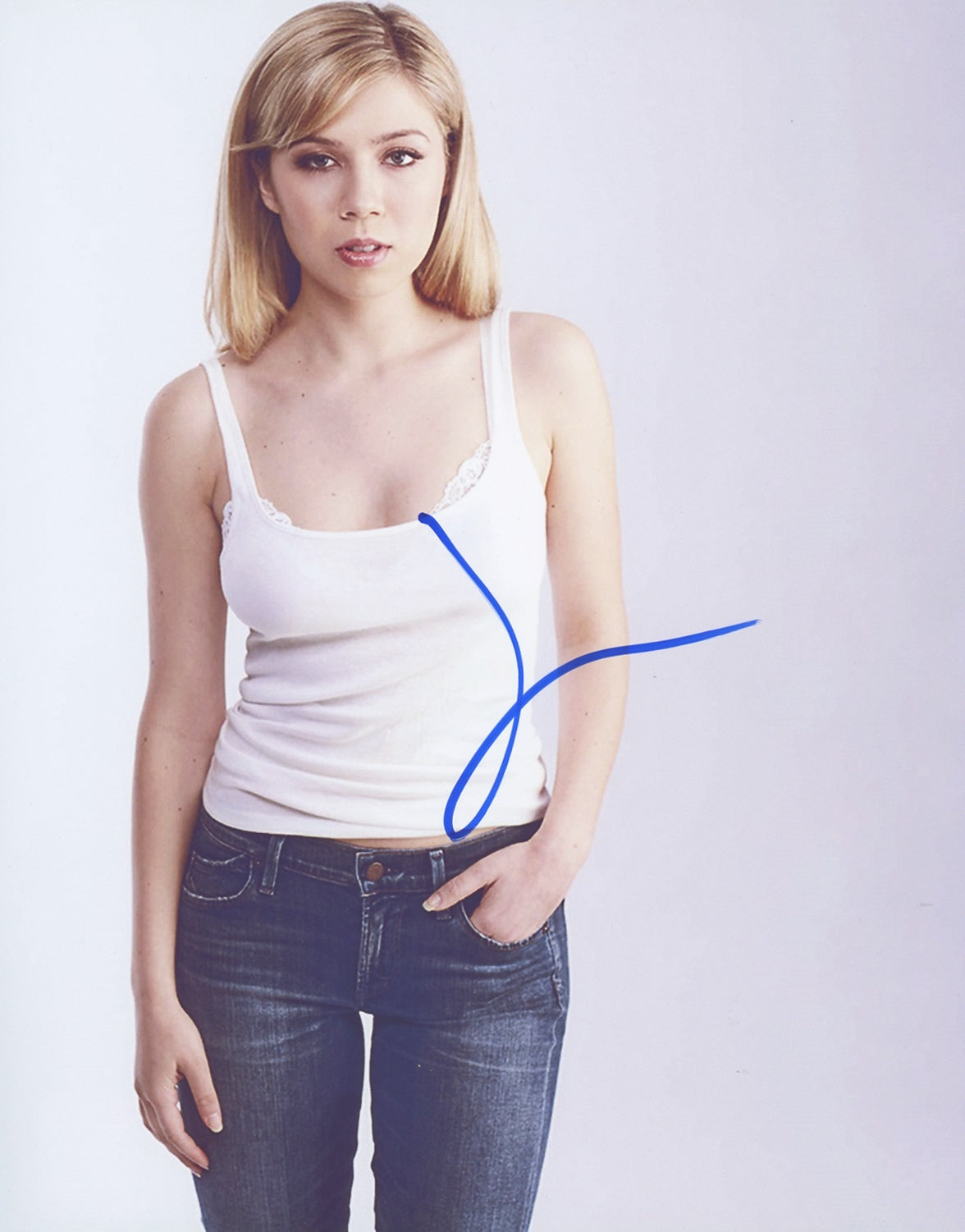 Jennette McCurdy Signed 8x10 Photo