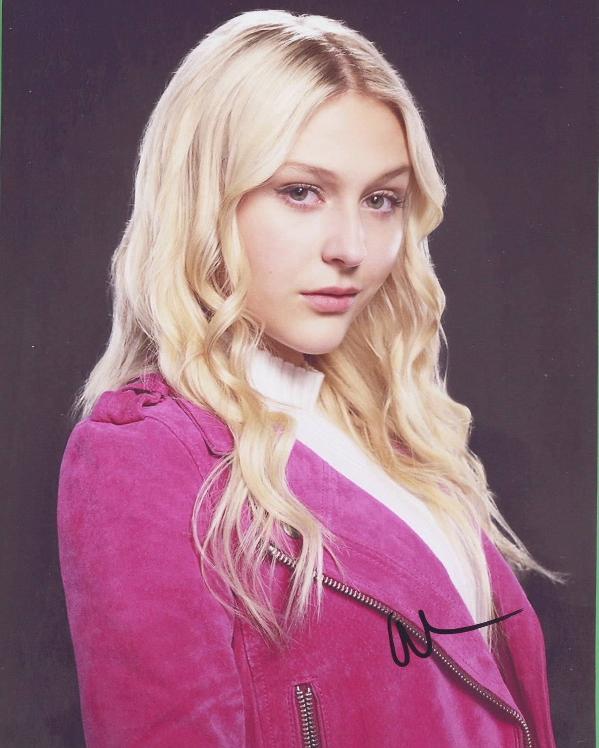 Alyvia Alyn Lind Signed 8x10 Photo