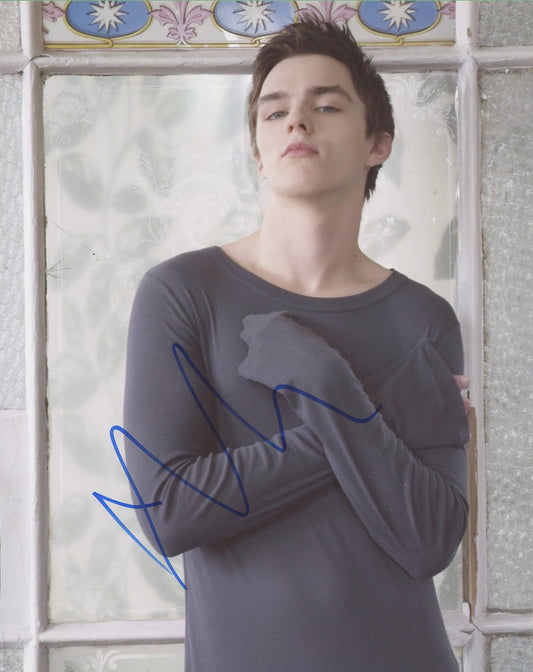 Nicholas Hoult Signed 8x10 Photo