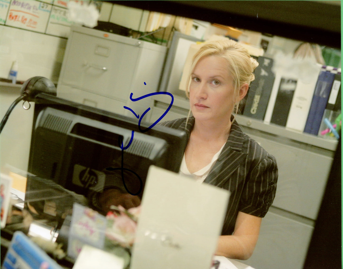 Angela Kinsey Signed 8x10 Photo - Video Proof