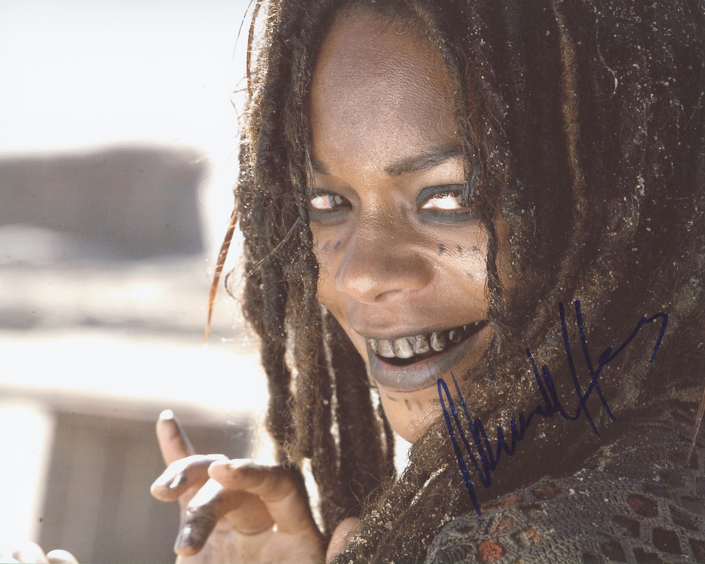 Naomie Harris Signed 8x10 Photo