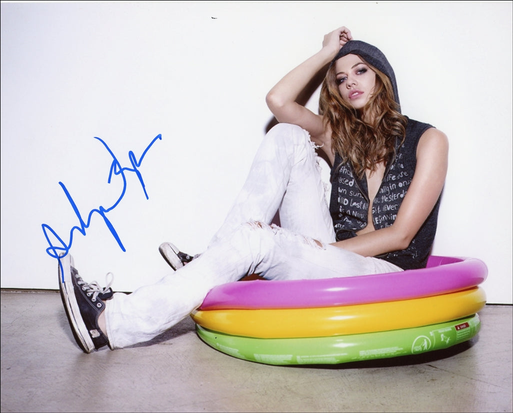Analeigh Tipton Signed 8x10 Photo