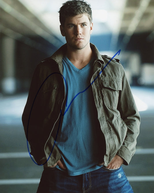 Austin Stowell Signed 8x10 Photo - Video Proof
