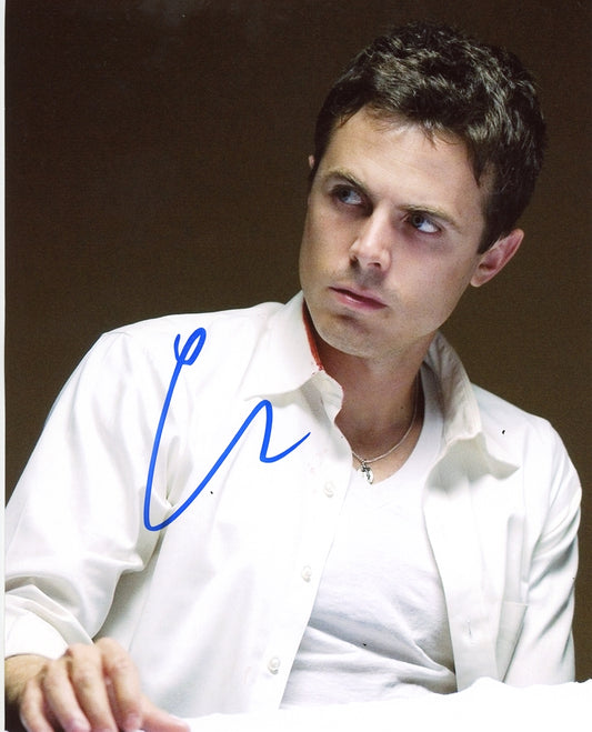 Casey Affleck Signed 8x10 Photo