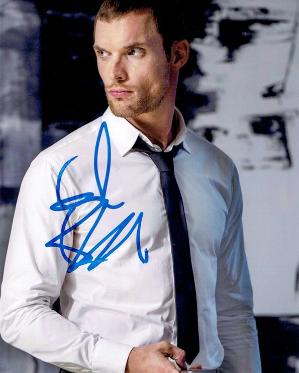 Ed Skrein Signed 8x10 Photo - Video Proof