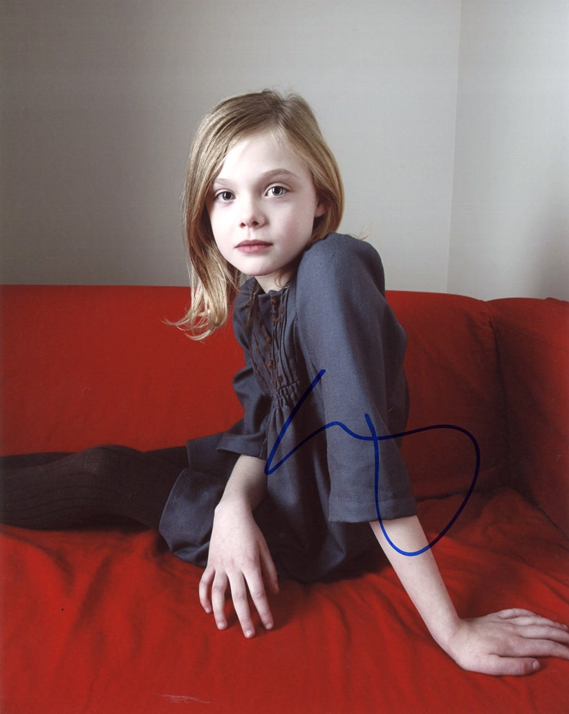 Elle Fanning Signed 8x10 Photo
