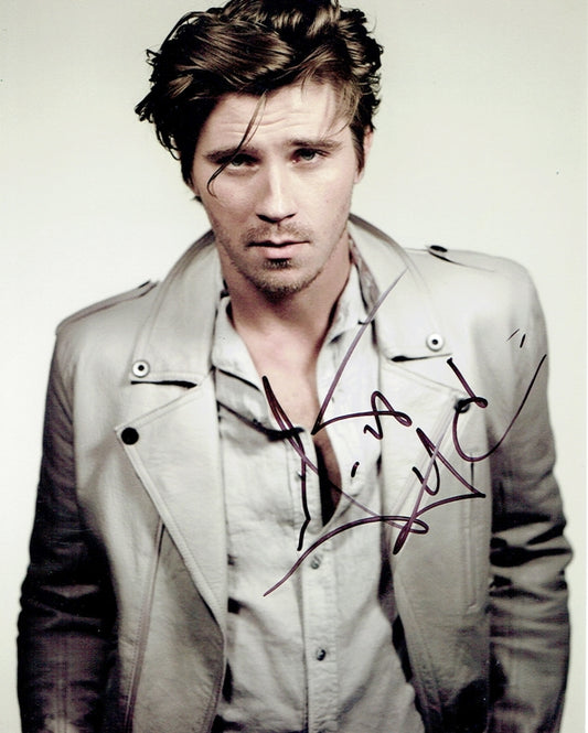 Garrett Hedlund Signed 8x10 Photo