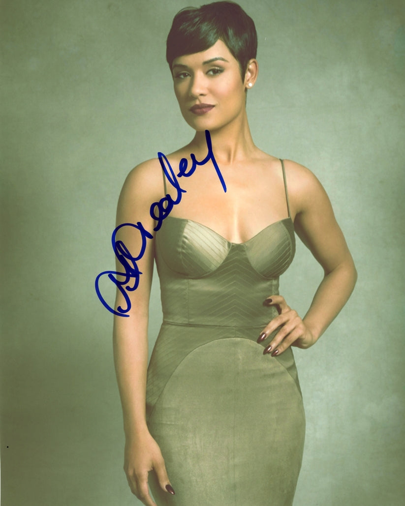 Grace Gealey Signed 8x10 Photo