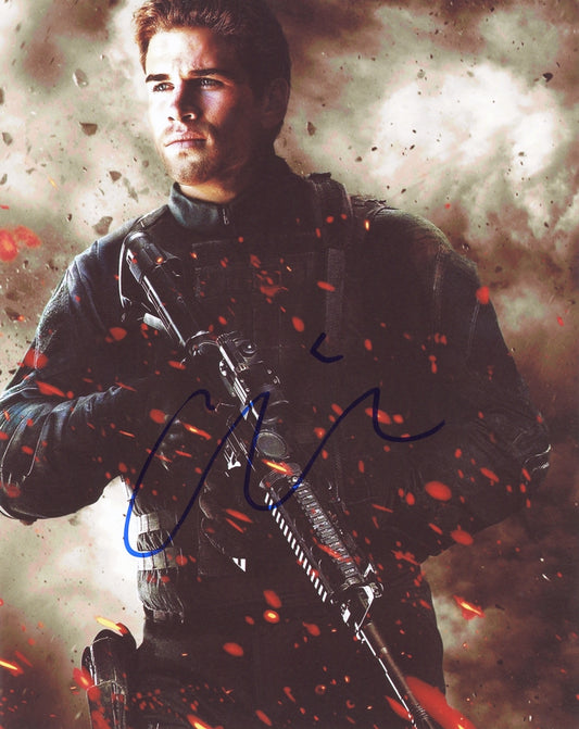 Liam Hemsworth Signed 8x10 Photo